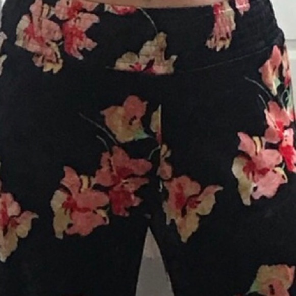 Indigo Rein Black Velour Floral Palazzo Wide Leg Pants NWT - Picture 4 of 9